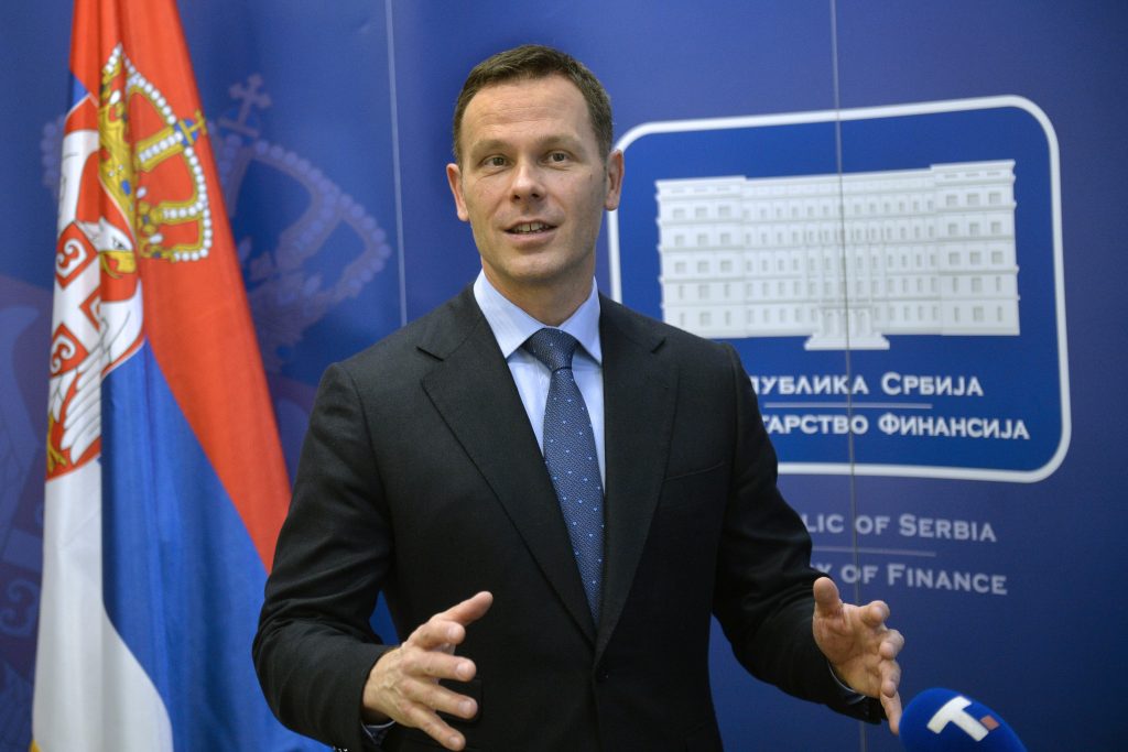 Синиша Мали