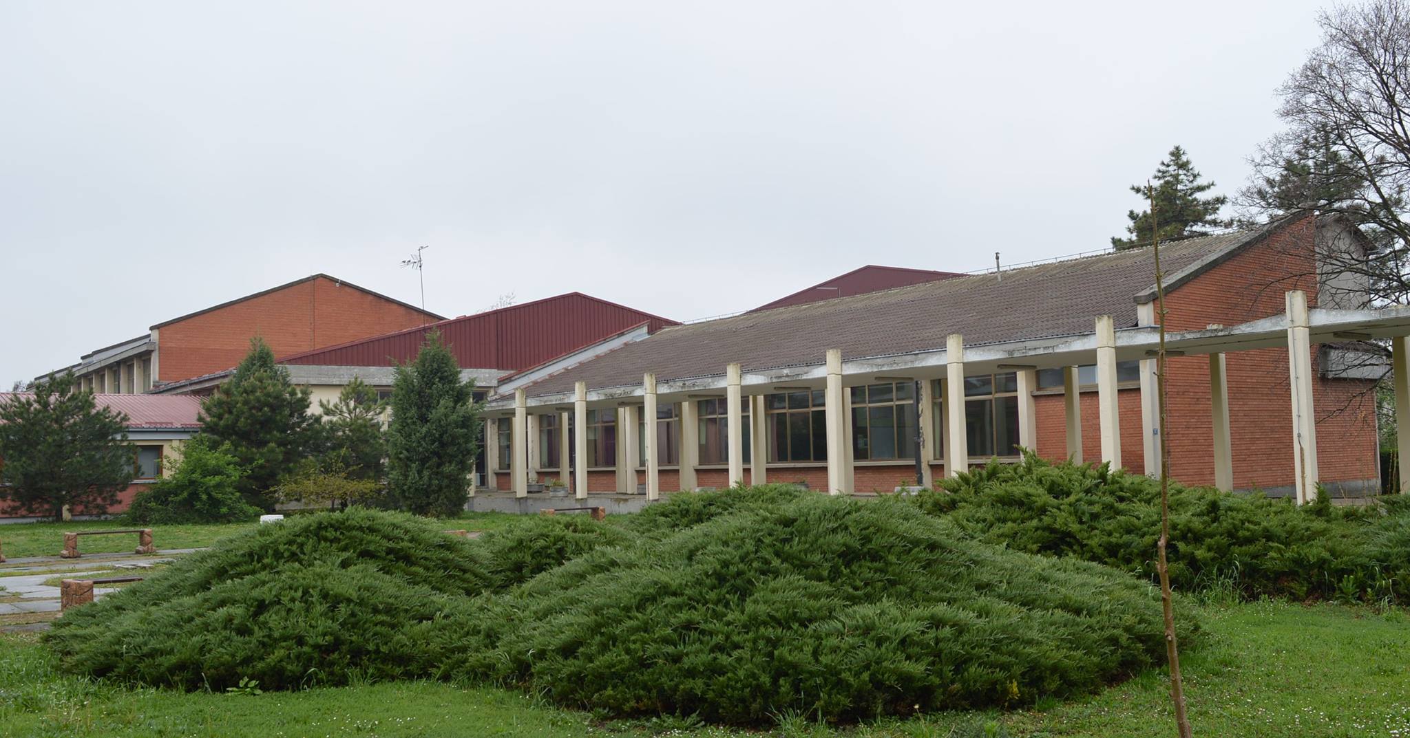 Гимназија „Петро Кузмјак“ Руски Крстур