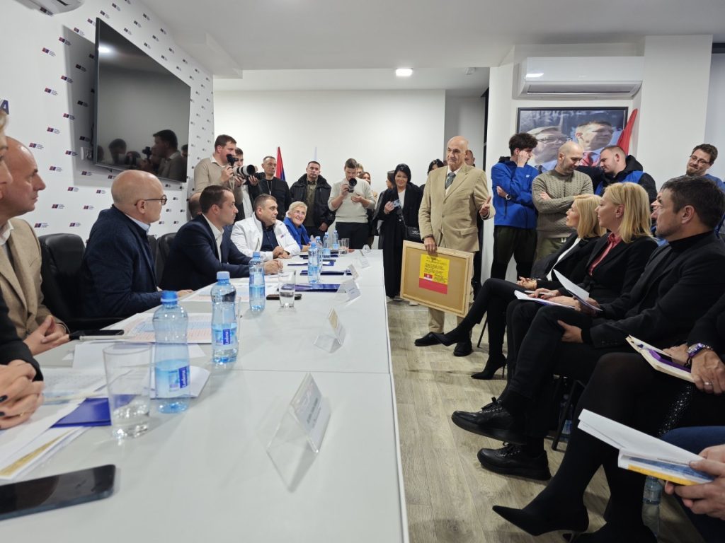 Vučević. "Izbori 17. decembra sudbonosni