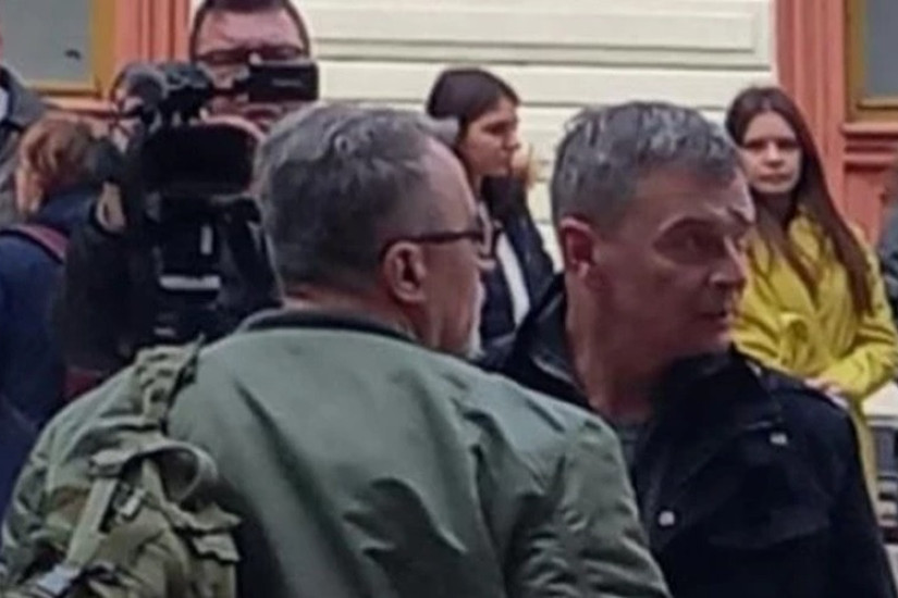 NATO opozicija