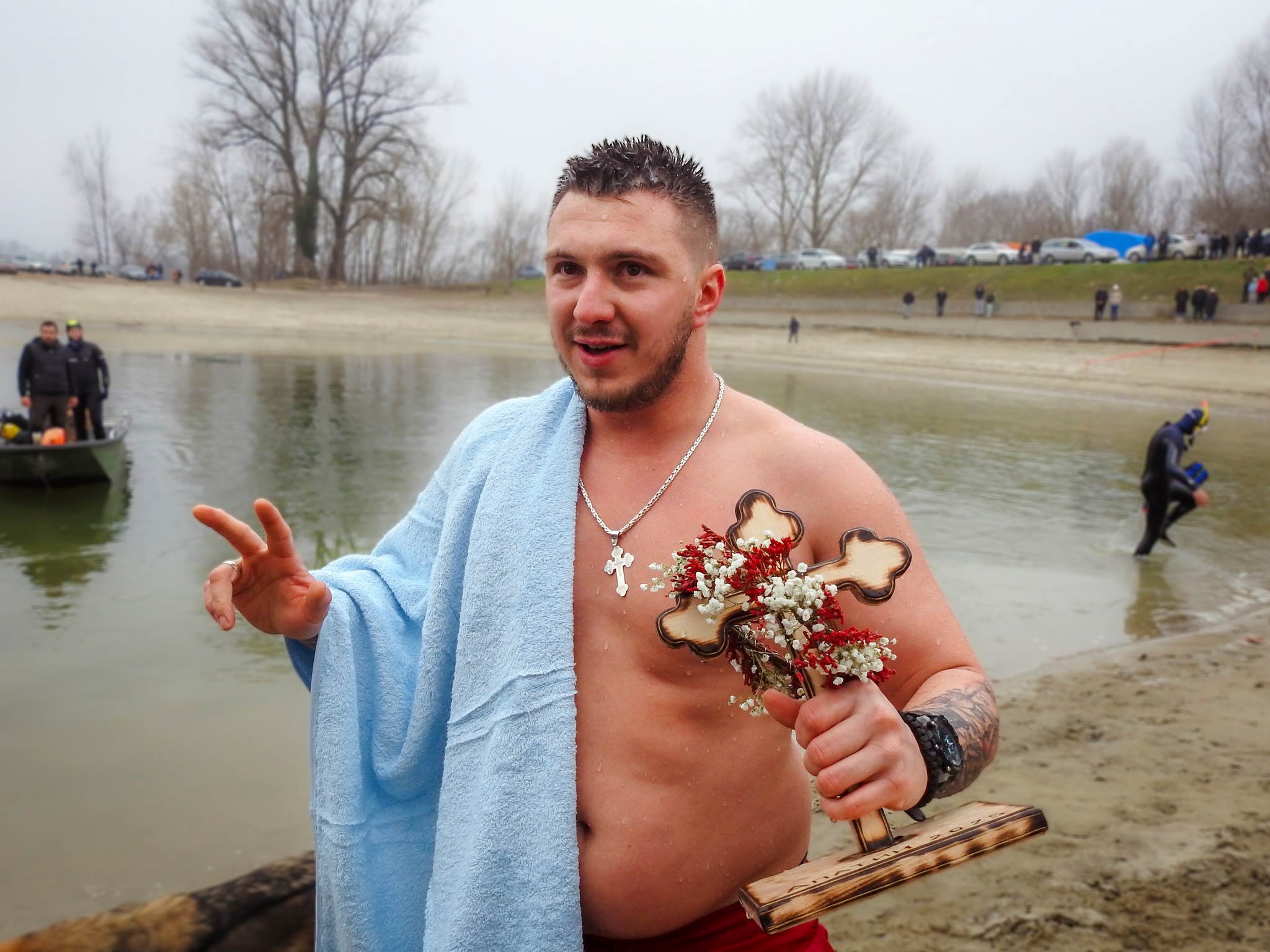 Plivanje za casni krst Apatin