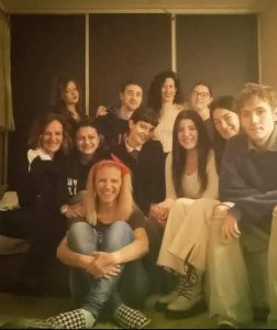 Насиље као ствар кућног васпитања: Приведена ћерка професорке-блокадерке због учешћа у терору над породицом градоначелника!