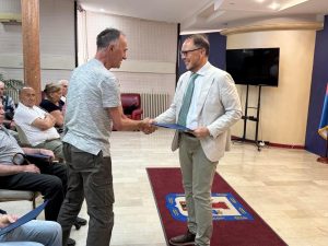 Додељено 13 уговора за финансирање пројеката удружења особа са инвалидитетом и пензионера