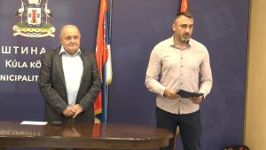 Кула: Уручено 14 уговора у оквиру пројекта о самозапошљавању