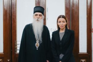 Адријана Месаровић се сусрела са митрополитом бачким Иринејем