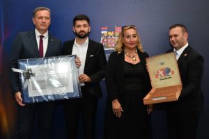 (ФОТО) Делегација Града Сомбора посетила Источно Сарајево