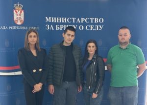 Još dve porodice iz opštine Kula dobile sredstva za kupovinu seoske kuće