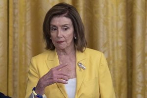 Ненси Пелоси постаје пензионерка: Крај каријере жене која је хтела да уклони Трампа