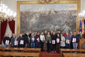 (FOTO) Uručeni Ugovori za pčelare sa teritorije Grada