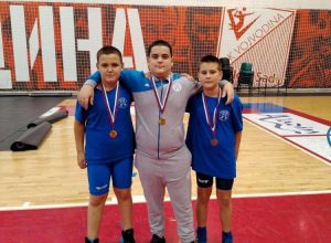 Кула: Два злата и једна бронза за Рвачки клуб „СМД“ на Купу Новог Сада