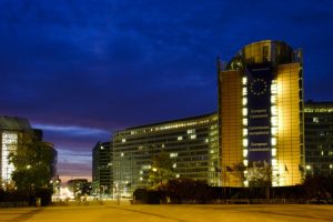 Haos zbog nove odluke! Evropska komisija odobrila Ukrajini zajam od zamrznute ruske imovine, Belgija negoduje