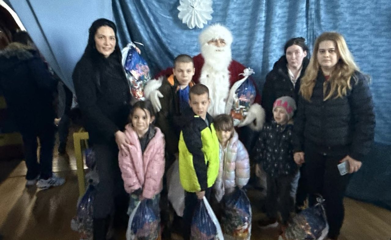 (ФОТО) Удружење слепих Сомбор у празничној акцији подршке најмлађима