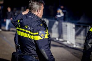 Drama-na-boz?ic?noj-paradi-u-Holandiji-Automobil-uleteo-u-masu,-9-povredjenih-