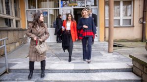 Macura-u-Mladenovcu-Podrs?ka-osnaz?ivanju-z?ena-i-razvoju-nove-politic?ke-kulture-