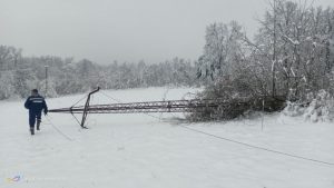 Sneg-i-ledena-kis?a-u-Srbiji-Na-istoku-crveni-meteo-alarm,-poplave-i-nestanak-struje-u-vis?e-regiona-