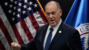 Том Хоман преузео имиграционе операције: "Американци имају право на мирне протесте, насиље неће бити толерисано"