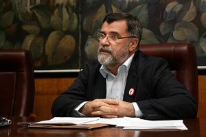 (VIDEO)-Veran-Matic?-i-obojena-revolucija-Od-medijske-platforme-do-politic?ke-poluge-