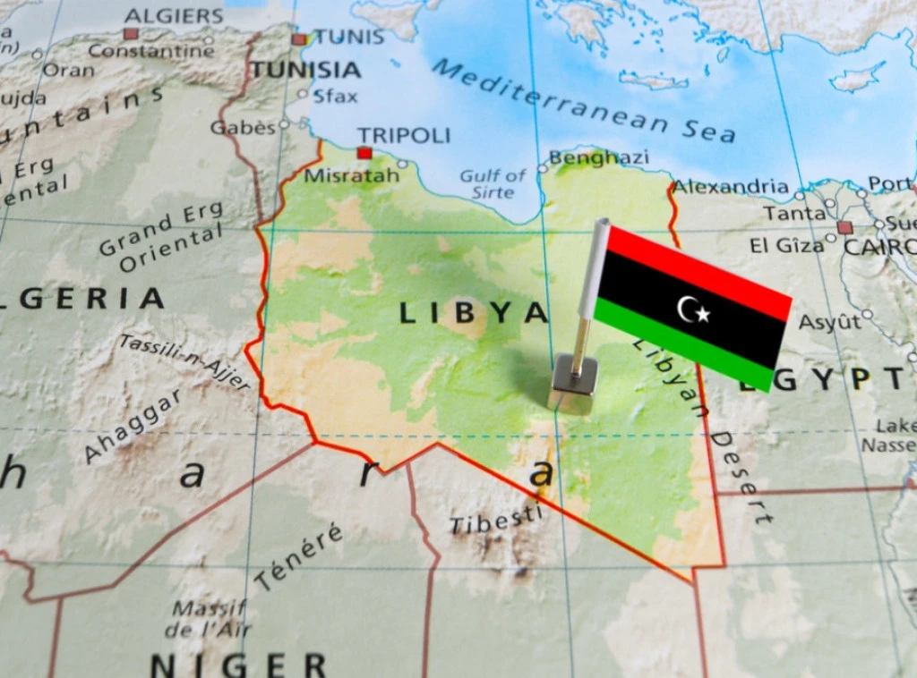 Либија ангажовала помоћ за усидрење беспосадног руског танкера