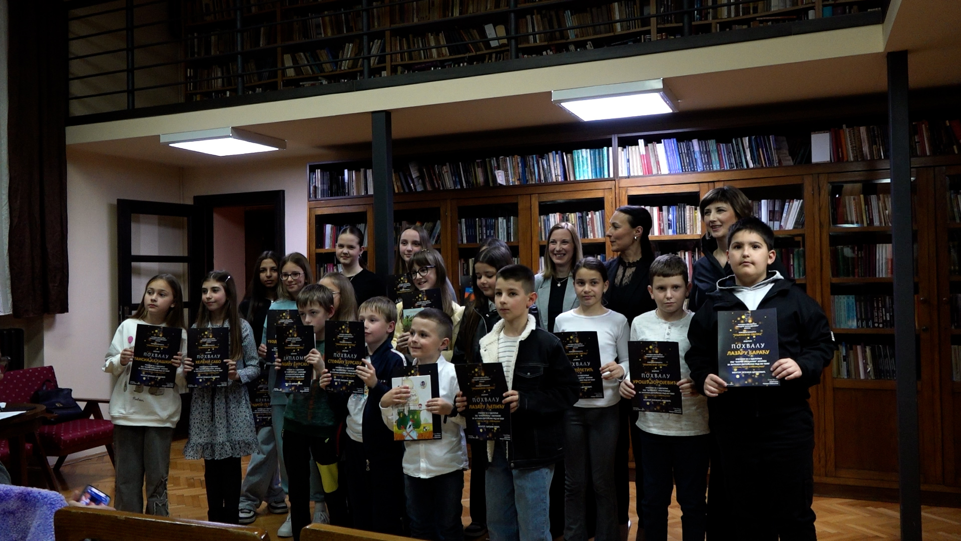 (ВИДЕО) Награђени млади Апатинци на конкурсу „Књижевни свитац“