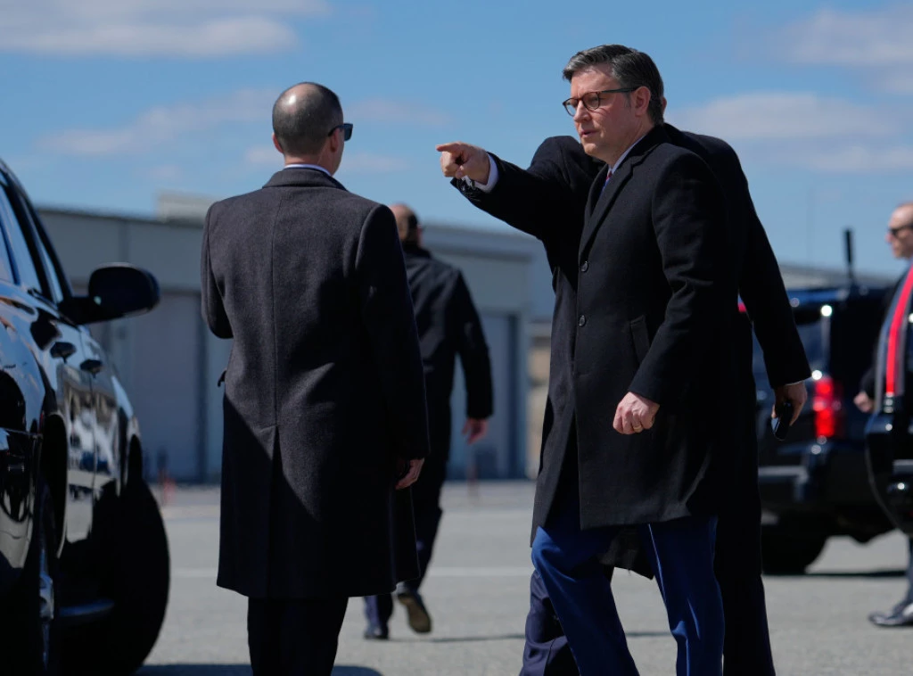 Мајк Џонсон: Војна операција против Ирана биће брзо завршена