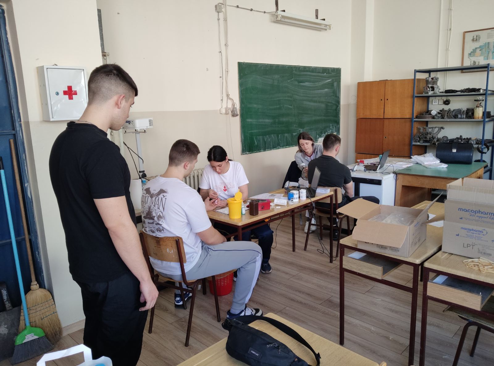 Maturanti Tehničke škole pokazali humanost na akciji dobrovoljnog davanja krvi