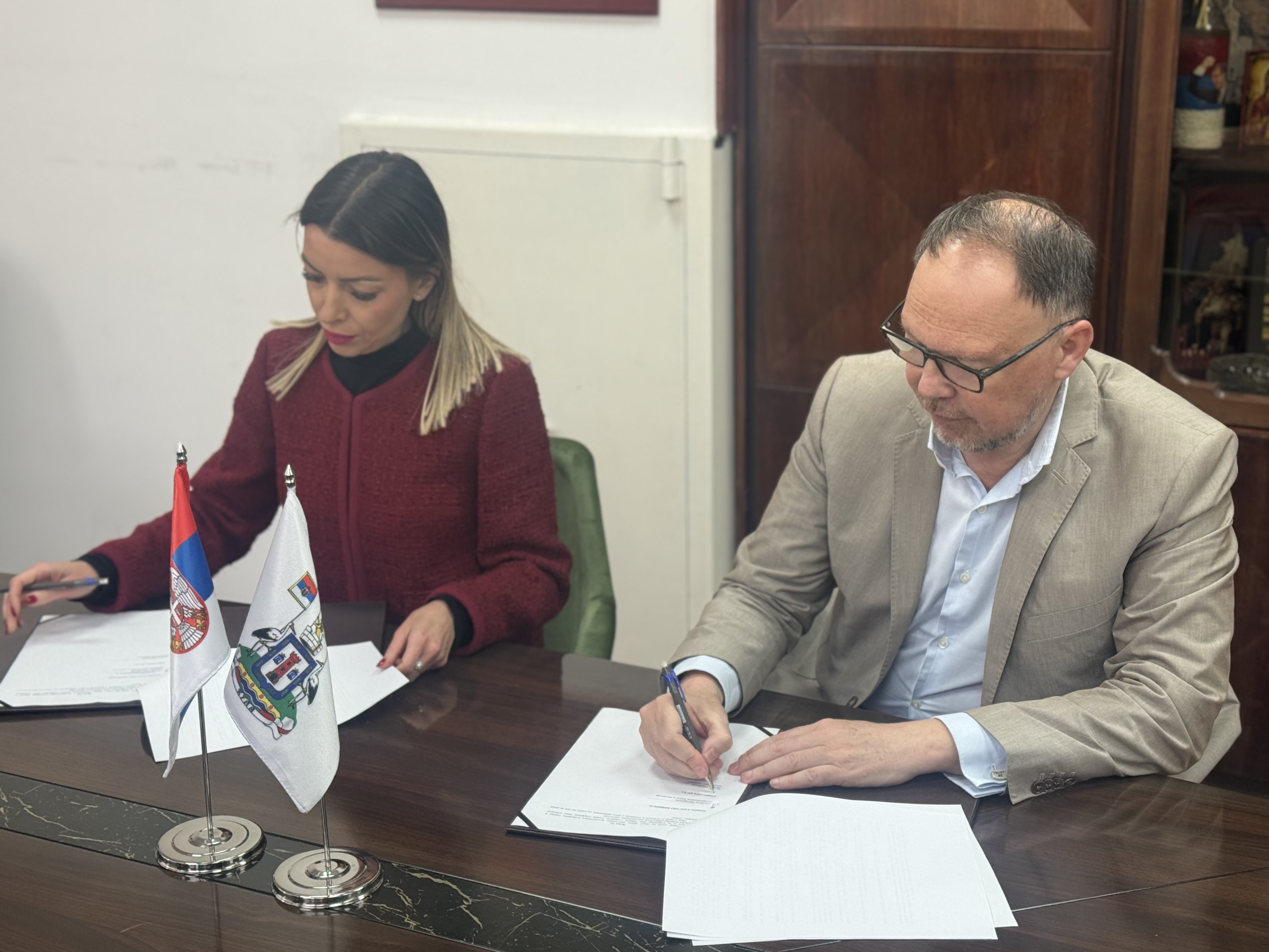 (VIDEO) Crvenka dobija novu pešačko-biciklističku stazu vrednu 62 miliona dinara