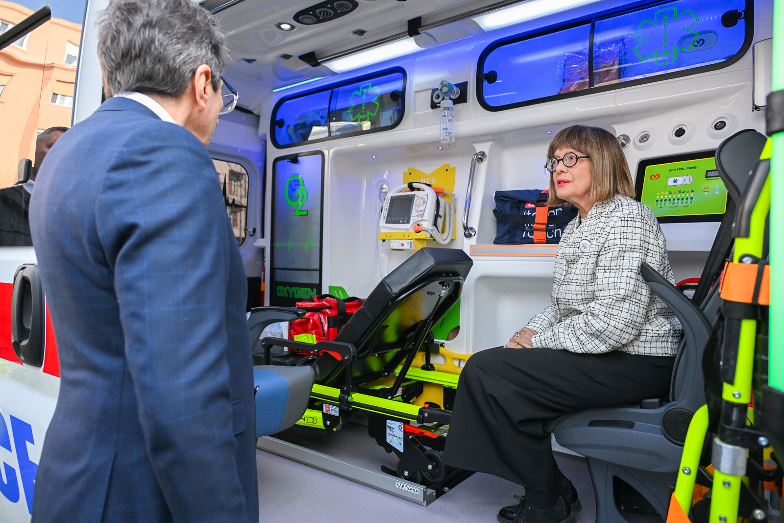 Покрајина обезбедила санитетско возило за Дом здравља Кула