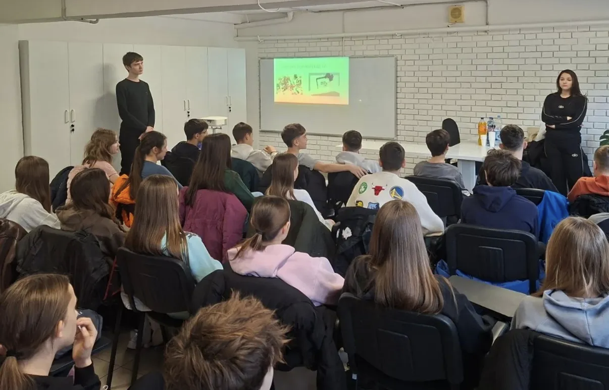 Učenici SMŠ govorili o modernim bolestima zavisnosti u osnovnim školama