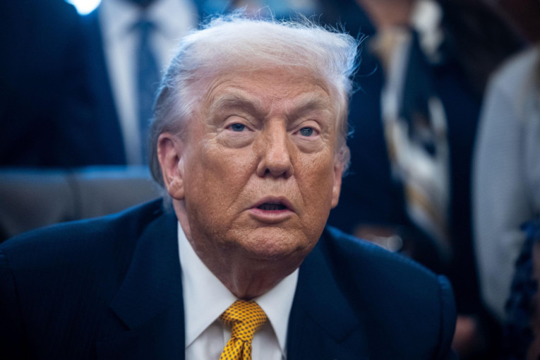 Трамп запретио новом офанзивом: Морамо да завршимо посао у Ирану!