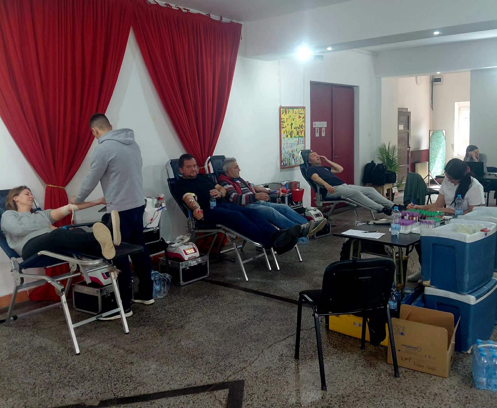 Успешно реализована акција добровољног давања крви у Црвенки