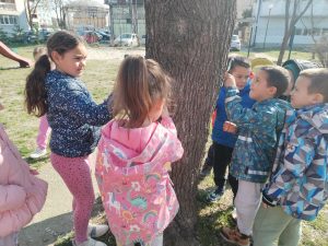 „Цик-цак узорак“ помаже апатинским малишанима у припреми за школу