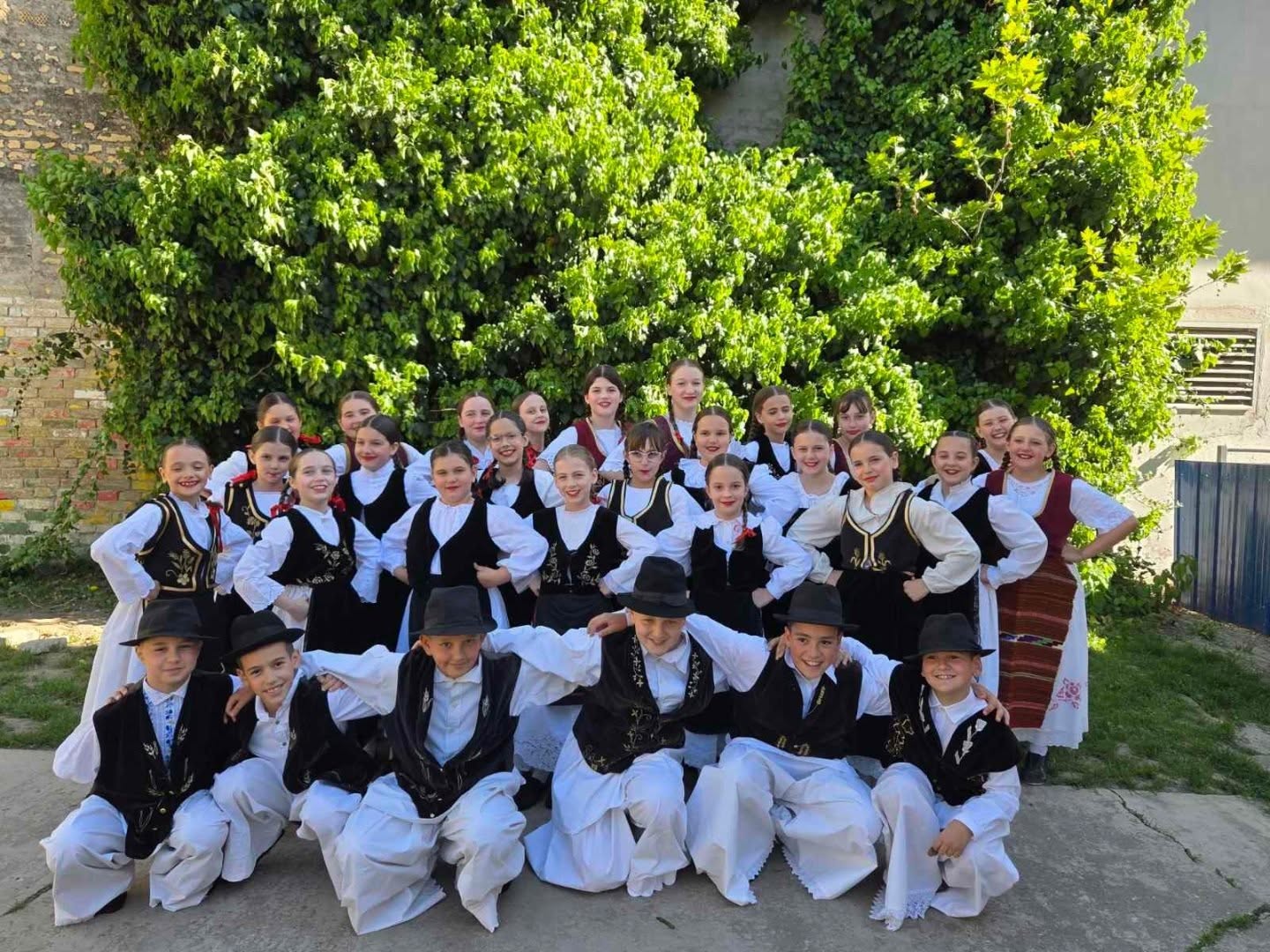 ГКУД „Раванград“ изборио пласман зонско такмичење