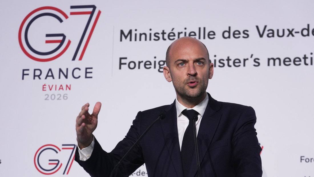 Francuski-s?ef-diplomatije-ogorc?en-na-nove-gradonac?elnike-Uklanjanje-zastava-EU-sa-zgrada-gradskih-uprava-je-izdaja-