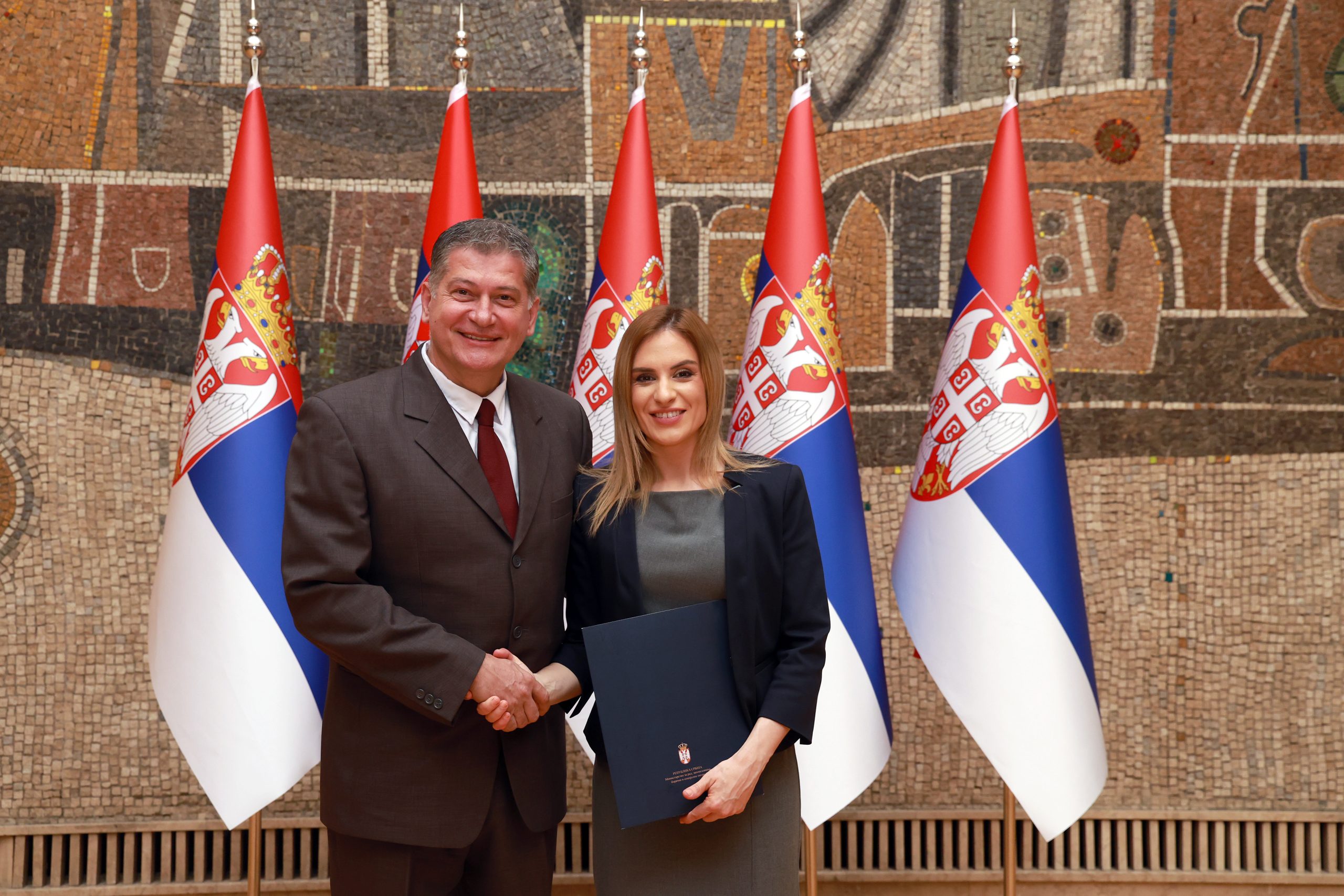 Граду скоро 12 милиона за суфинансирање услуга помоћ у кући и лични пратилац