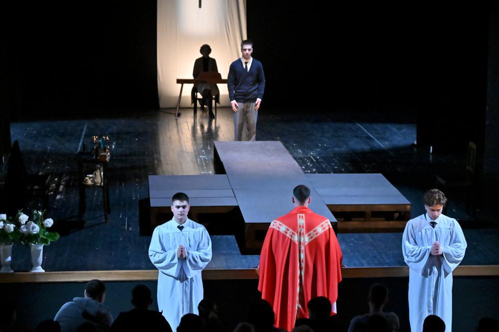 Представа „Сумња“ вечерас у Сивцу