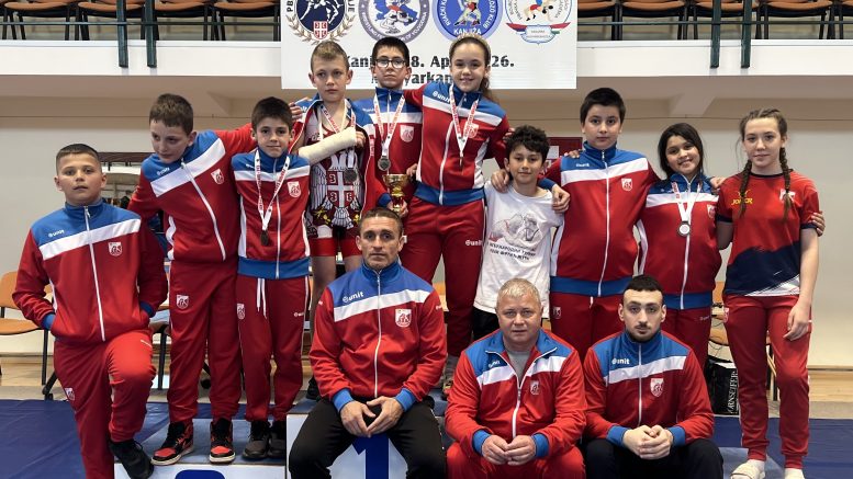 Mladi rvači „Radničkog“ vicešampioni Srbije