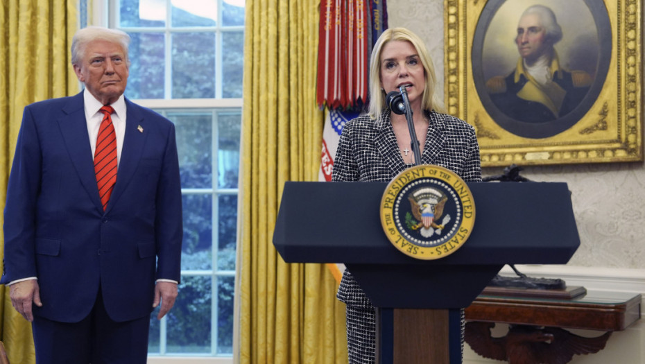 Tramp-Pam-Bondi-prelazi-u-privatni-sektor,-ostvarila-je-znac?ajne-rezultate-u-borbi-protiv-kriminala-