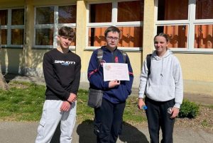 Михајло остварио пласман на републичко такмичење из историје