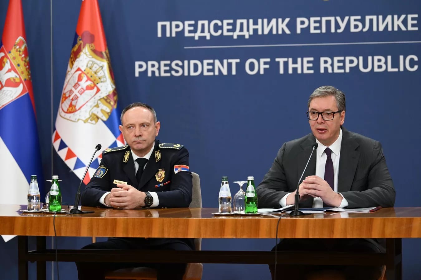 Ускоро закон по коме полицајци и војници неће моћи да раде друге послове