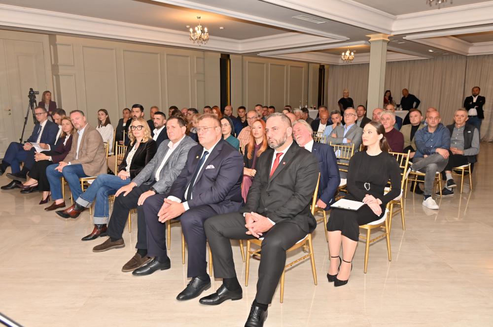 U Kuli održan Biznis forum „Crna Gora i dijaspora u Srbiji i regionu“