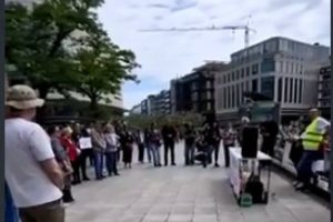 Blokaderima-propao-skup-u-Frankfurtu-Okupila-se-s?ac?ica-ljudi-