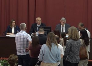 БЛОКАДЕРСКА ОПОЗИЦИЈА ПОКУШАЛА ДА СПРЕЧИ МЕРУ КОЈОМ БИ ВРТИЋ БИО БЕСПЛАТАН ЗА ТРЕЋЕ И СВАКО НАРЕДНО ДЕТЕ