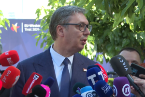 S?olakove-laz?i-plasirate-dok-gasite-srpske-medije!-Vuc?ic?-o-cenzuri-u-Crnoj-Gori-