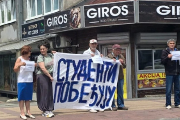 Z?estoka-blamaz?a-blokadera-Skupili-pet-ljudi-na-Banovom-brdu,-da-nije-tuz?no-bilo-bi-smes?no!-