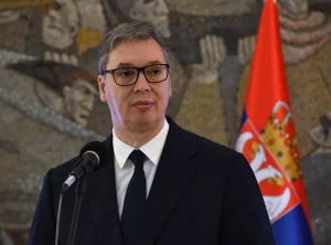 Вучић: Покажимо да уједињена Србија може да победи оне који желе да нам деле породице