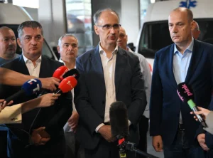 Мацут: Нова санитетска возила и зграда Хитне помоћи доказ да је здравство фокус Владе