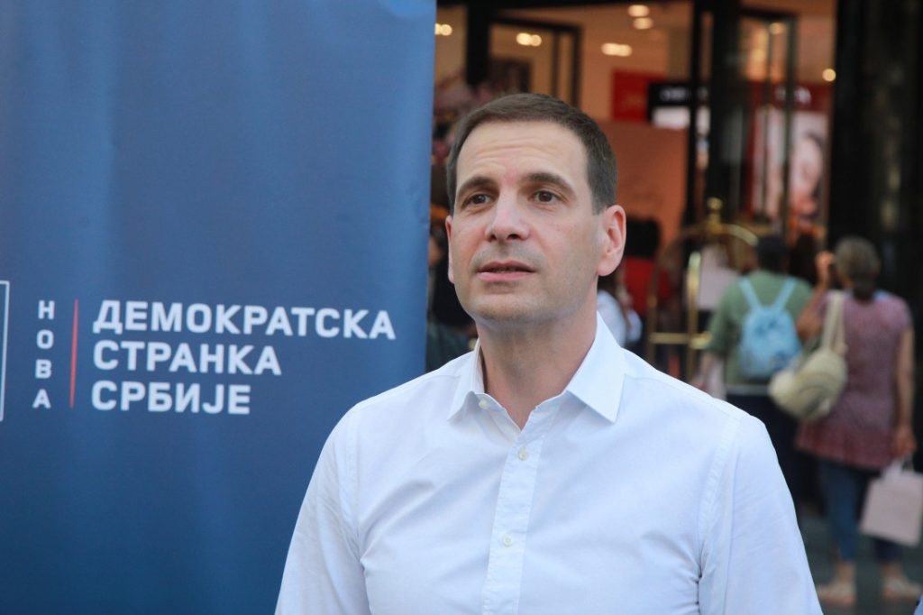 Милош Француз одбио Вучићеву пружену руку! Прети да неће признати изборе