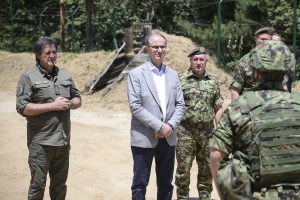 Мацут, Гашић и Мојсиловић обишли припаднике Војске Србије у Копненој зони безбедности