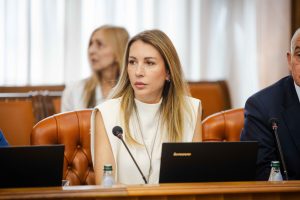 Ђедовић Хандановић апелује на грађане да рационално троше електричну енергију