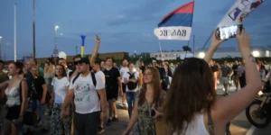 Проваљен паклени план блокадера: Тајна акција "СУСС" - Врбују децу и матуранте по Србији, а разлог је језив!